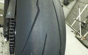 TRIUMPH STREET TRIPLE RS 2024