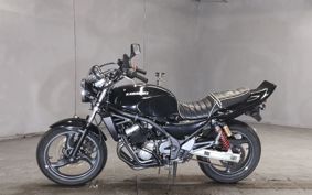 SUZUKI GSX250 ZR250C