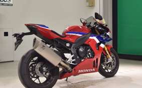 HONDA CBR1000RR RSP 2025 SC82