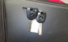 HONDA CBR650R E-Clutch 2025 RH17