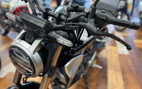 HONDA CB250R MC52