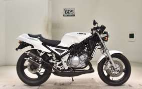 YAMAHA R1-Z 3XC