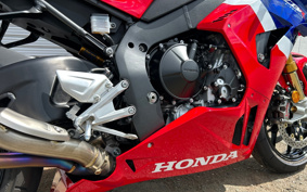 HONDA CBR1000RR-R FB SP 2024 SC82