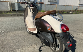 YAMAHA  VINO  DELUXE  SA37J