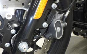 HARLEY XL883N 2018