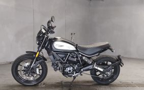 DUCATI  DUCATI  SCRAMBLER  ICON  KC04AA