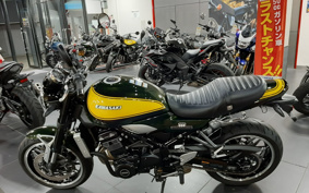 KAWASAKI Z900RS YELLOW  BALL ED 2024 ZR900K