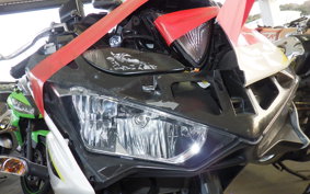 YAMAHA YZF-R3 2019 RH13J