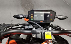 KTM 890 DUKE TU940