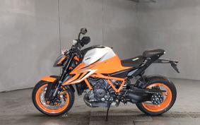 KTM 1290 SUPER DUKE R V3940