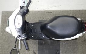 SUZUKI ﾚｯﾂ CA4AA