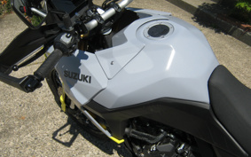 SUZUKI DL650 ( V-Strom 800 ) 2023 EM1BA
