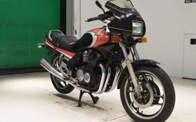 YAMAHA XJ750 E 1983 29R