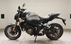 HONDA CB650R E-Clutch 2026 RH17
