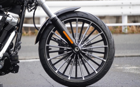 HARLEY FXBR 2025 YE9
