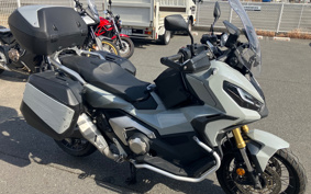 HONDA X-ADV 750 2022 RH10