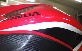 HONDA CBR650F 2017 RC83