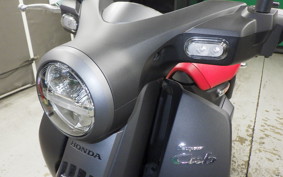 HONDA C125 SUPER CUB