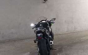 KAWASAKI ZX 10 NINJA R 2013 010622