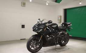 TRIUMPH DAYTONA 675 2018