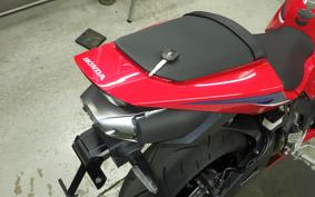 HONDA CBR600RR 2025 PC40