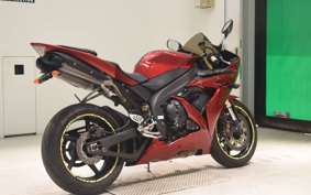 YAMAHA YZF-R1 2004