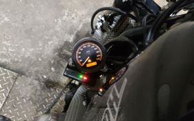 HARLEY XL883L 2009 CR2