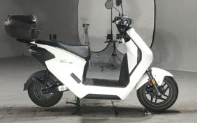 HONDA EM1 e: EF16