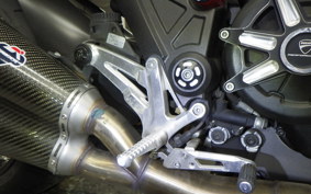 DUCATI DIAVEL Carbon 2013