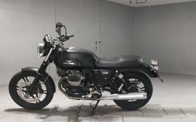 MOTO GUZZI V7 STONE 2015 ..