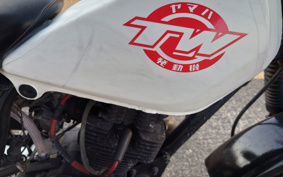 YAMAHA TW200 2JL