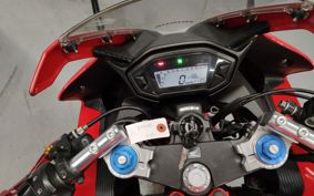 HONDA CBR400R NC47