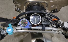 SUZUKI DJEBEL200 SH42A