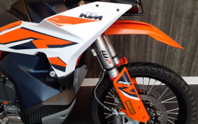 KTM 890 ADVENTURE	 R TR640