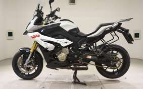 BMW S1000XR 2015