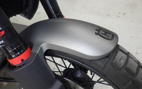 HUSQVARNA SVARTPILEN 401 2024