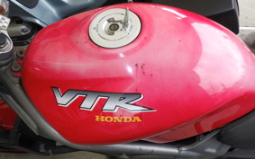 HONDA VTR 250 MC33