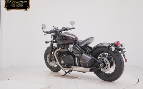 TRIUMPH TRIUMPH BONNEVILLE ボバー 2018