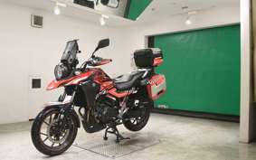 SUZUKI V-STROM 250