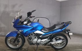 SUZUKI GSR250F GJ55D