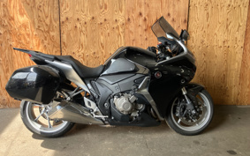 HONDA VFR1200F DCT 2015 SC63