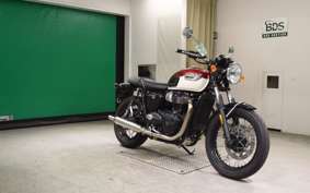 TRIUMPH BONNEVILLE T100 2022