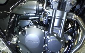 HONDA CB1300SB SUPER BOLDOR 2026 SC54