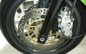 KAWASAKI ZRX400 2005 ZR400E