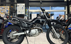 YAMAHA SEROW 225 WE 2004 DG08J