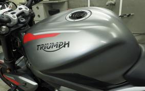 TRIUMPH STREET TRIPLE R 2022