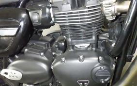 TRIUMPH STREET TWIN 2022