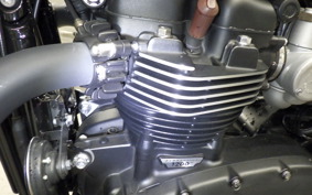 TRIUMPH BONNEVILLE BOBBER 2019