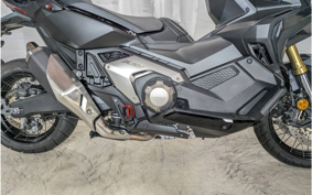 HONDA X-ADV 750 2024 RH10