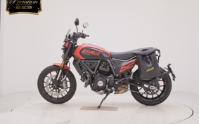 DUCATI DUCATI SCRAMBLERフルスロットル 2018